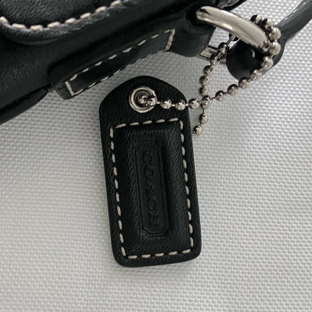 VTG Rare Coach SoHo Black Leather Buckle Pouch Wristlet Bag One Owner Like New - Picture 3 of 3